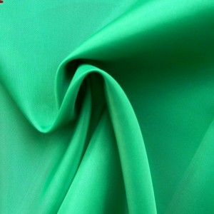 Tissu 210T de taffetas de revêtement de PVC de tissu de manteau de polyester de polyester pour le textile d'habillement